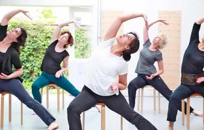 donne al corso di gyrokinesis