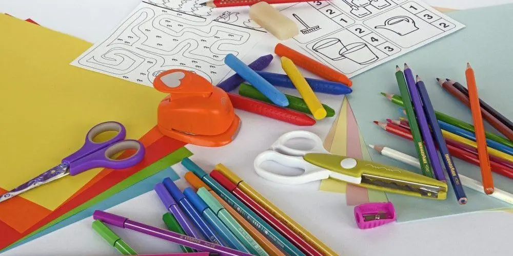 colori e disegni usati in asilo