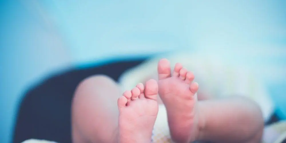 piedini di neonato